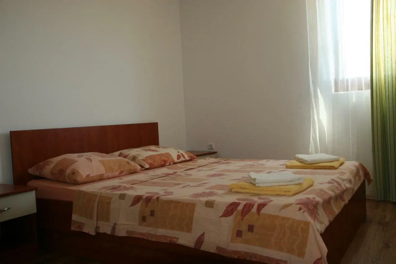 Apartments Sara Vlašići Croazia